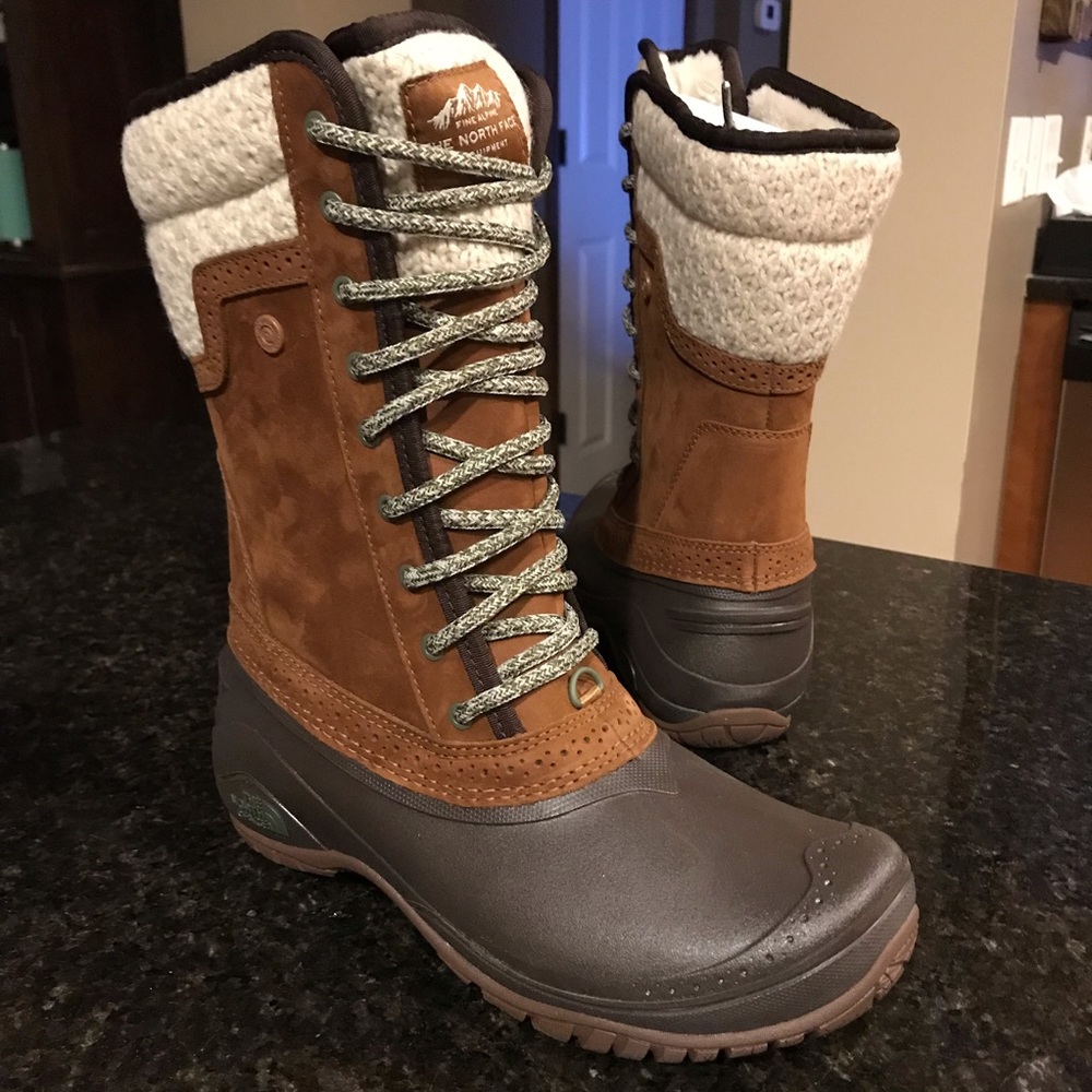 New The North Face Women's Shellista Boots, Brown